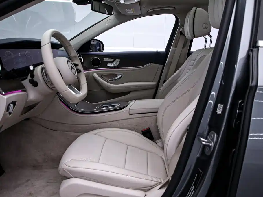 Mercedes-Benz E-Class 2021 — фото 15
