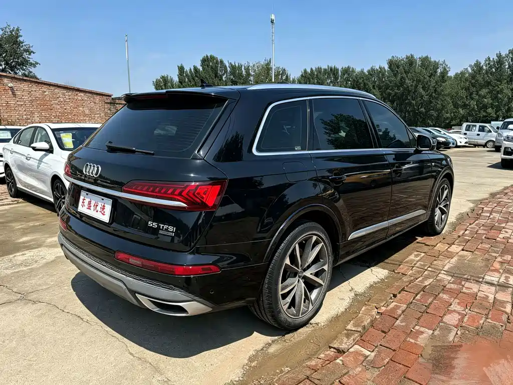 Audi Q7 2021 — фото 4
