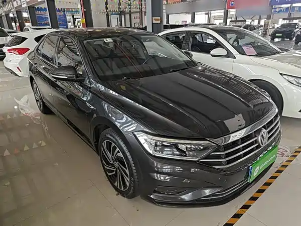 Volkswagen Sagitar 2022