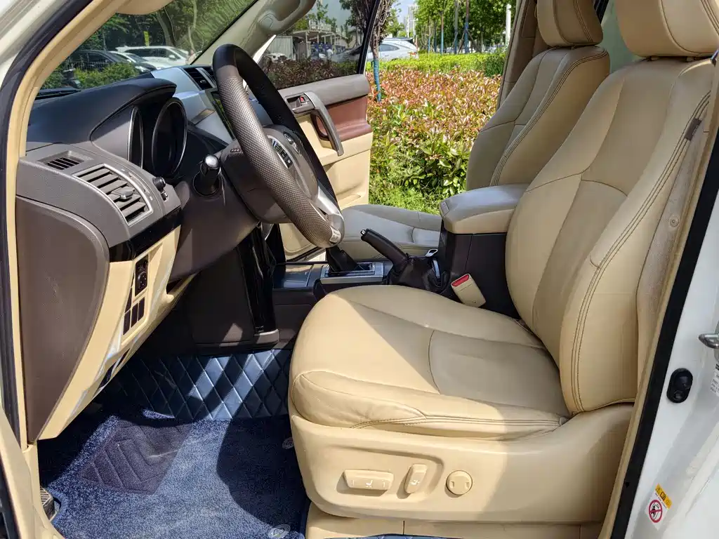 Toyota Prado 2017 — фото 10