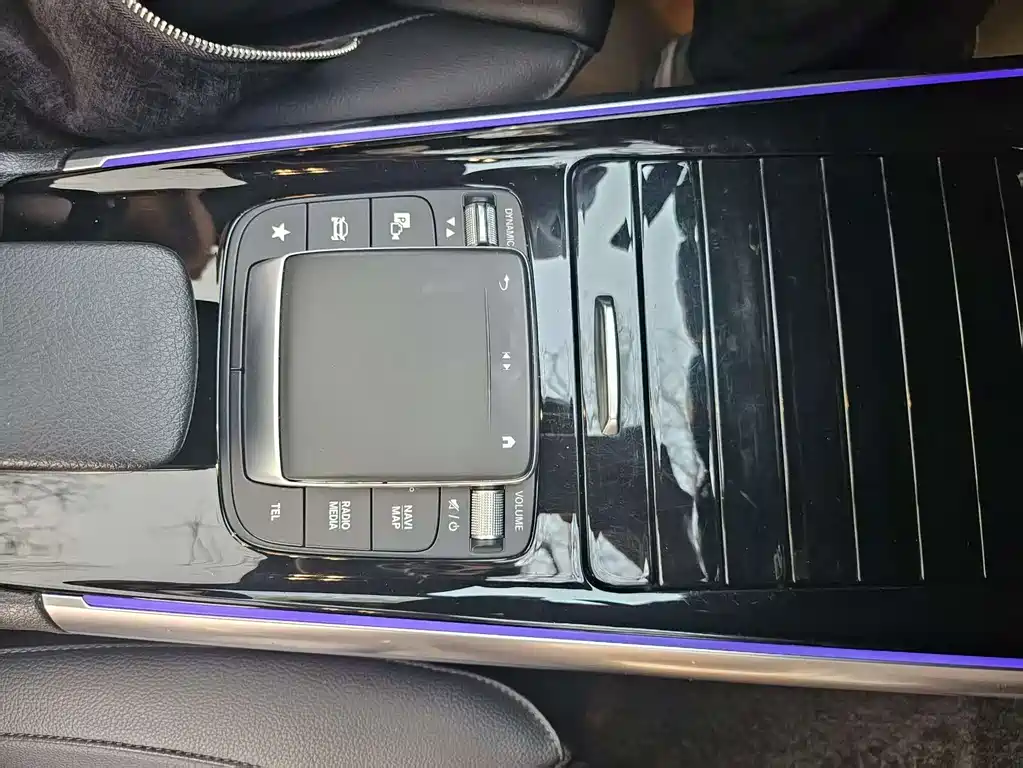 Mercedes-Benz GLA 2021 — фото 14