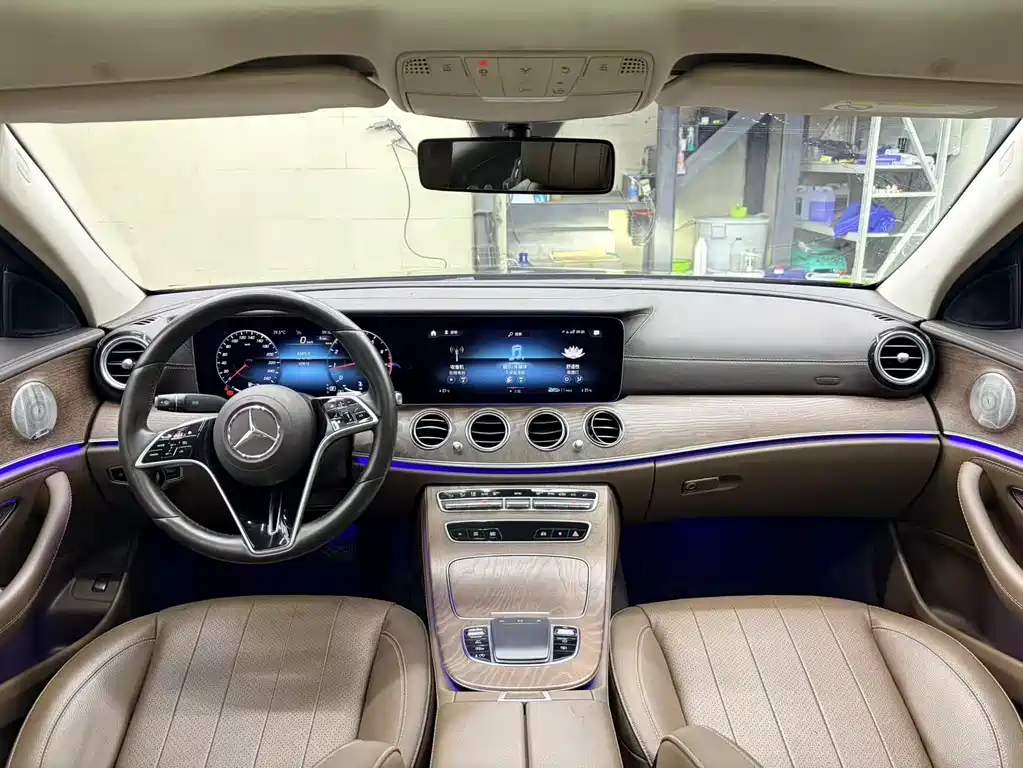 Mercedes-Benz E-Class 2022 — фото 8