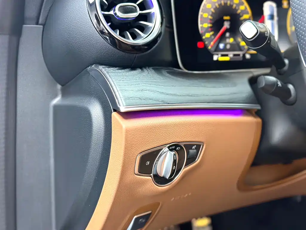 Mercedes-Benz E-Class 2020 — фото 2