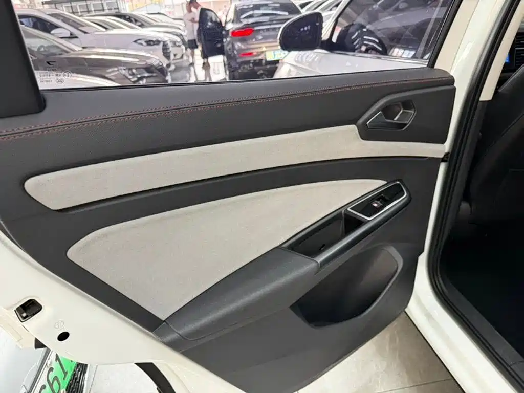 Jetta VS7 2023 — фото 21