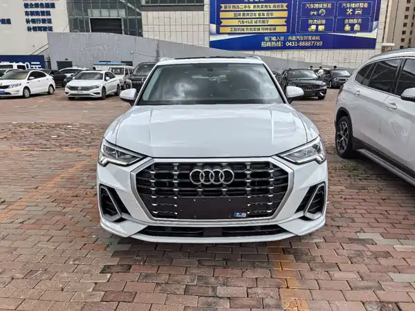Audi Q3 2022