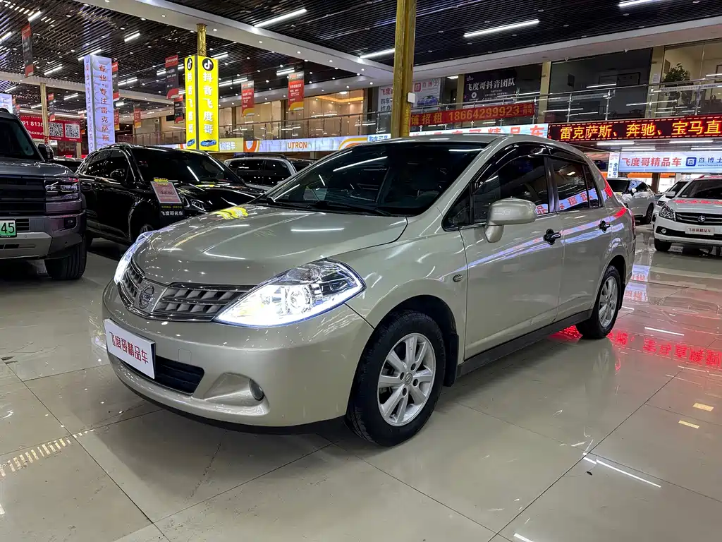 Nissan Tiida 2009