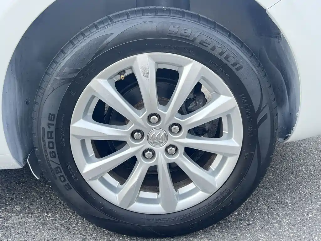 Buick Excelle 2015