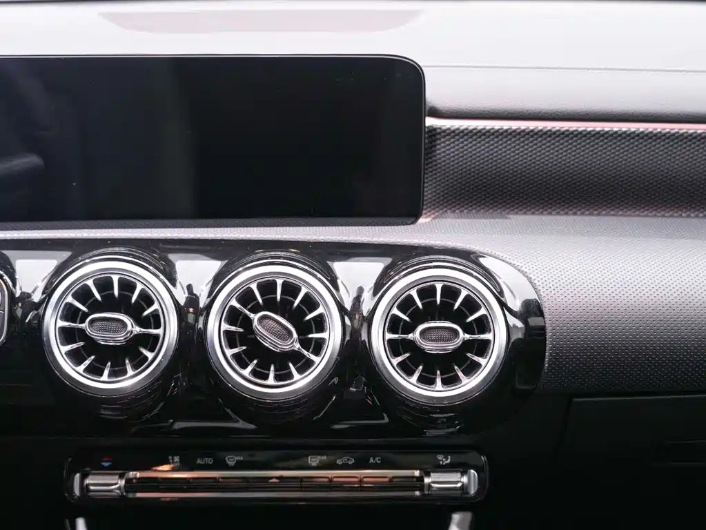 Mercedes-Benz A-Class 2021 — фото 15