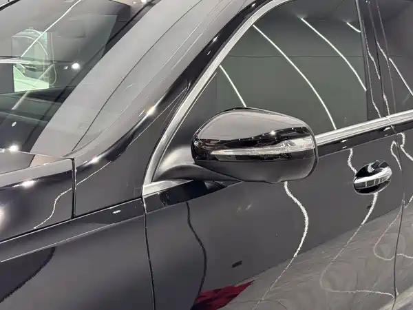 Mercedes-Benz GLS 2023