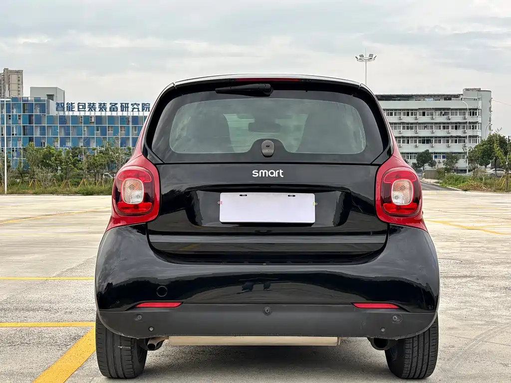 smart Fortwo 2019 — фото 5