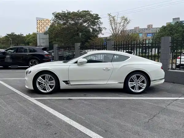 Bentley Continental 2020