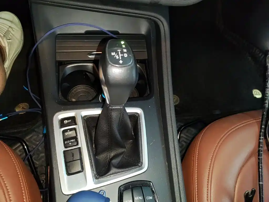 BMW 1 Series 2018 — фото 14