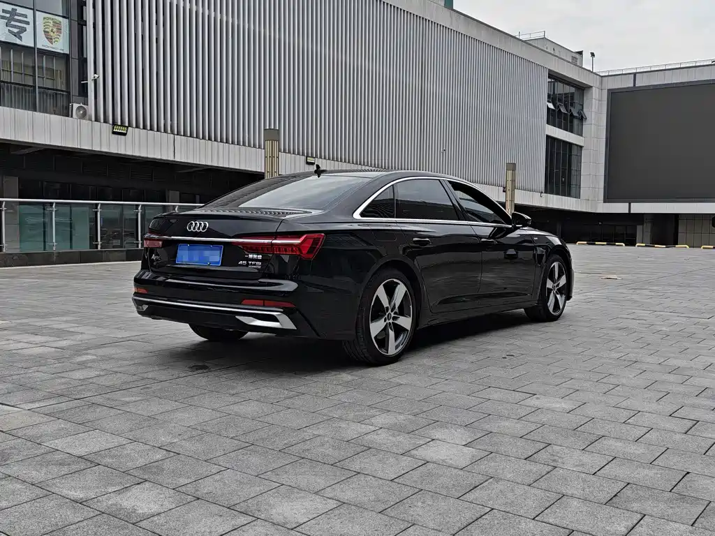 Audi A6L 2022 — фото 17