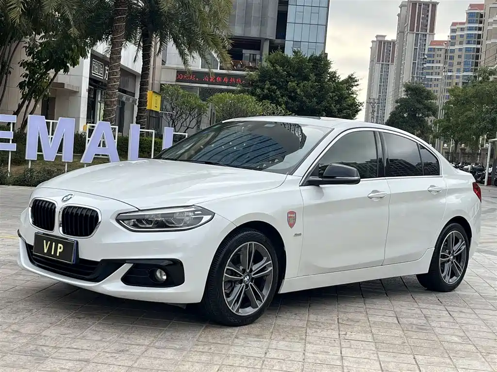 BMW 1 Series 2017 — фото 3