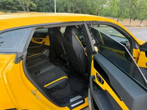 Lamborghini Urus 2025