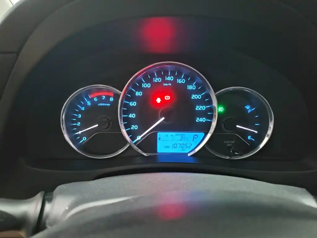 Toyota Corolla 2018 — фото 12