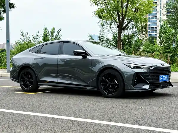 Changan UNI-V 2022