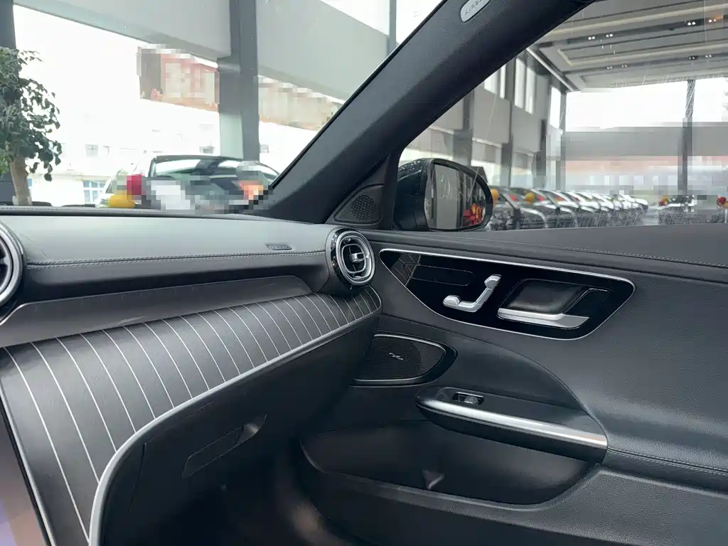Mercedes-Benz C-Class 2022