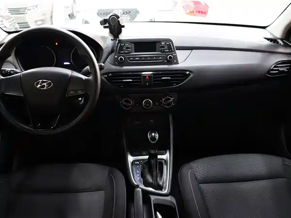 Hyundai Yuedong 2018
