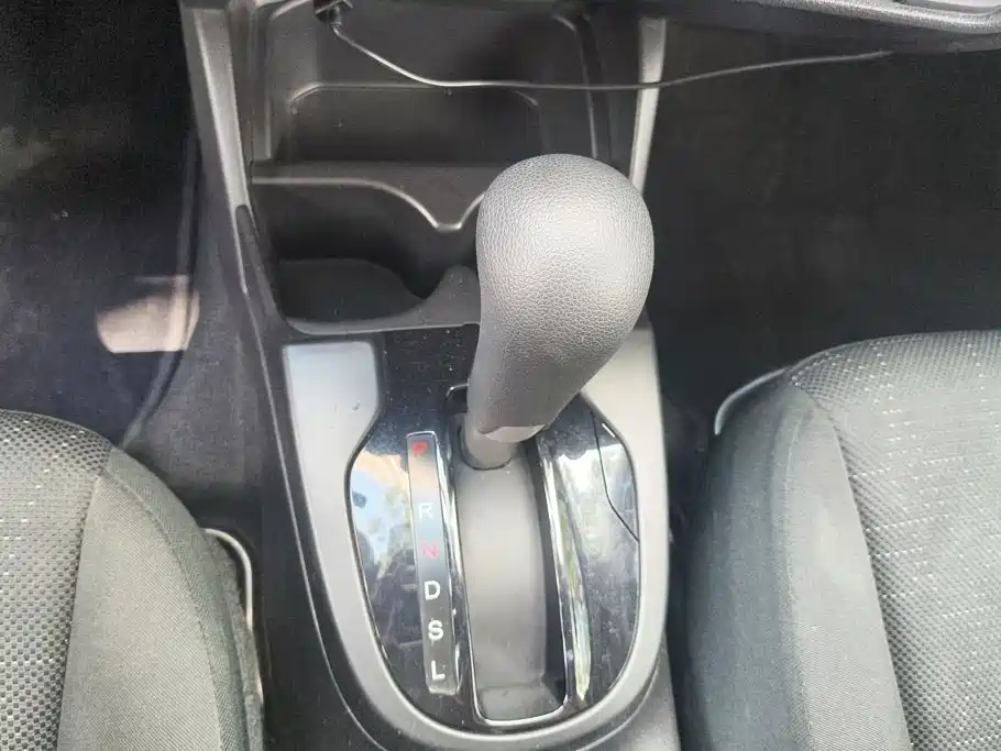 Honda Fit 2015 — фото 16