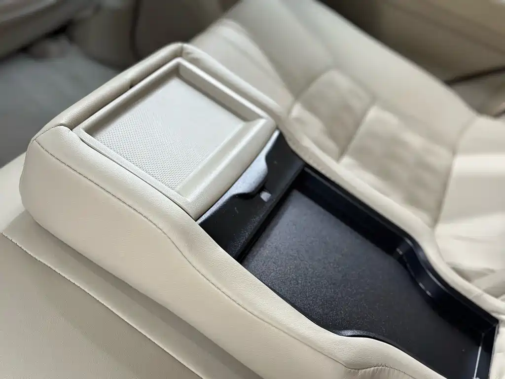 Toyota Land Cruiser 2020 — фото 22