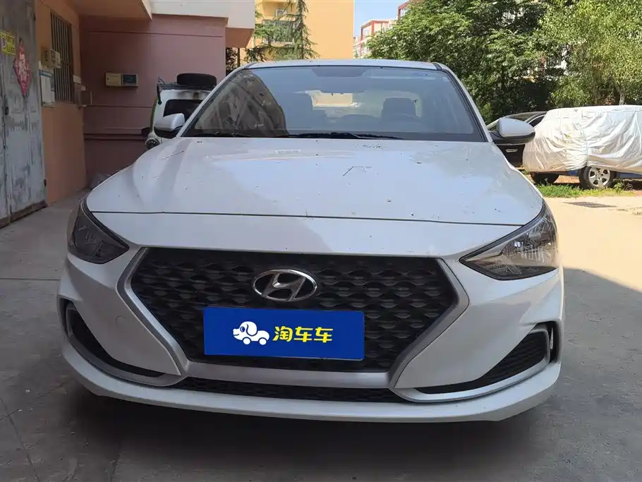 Hyundai Elantra 2020 — фото 2