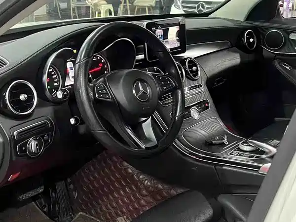 Mercedes-Benz C-Class 2018