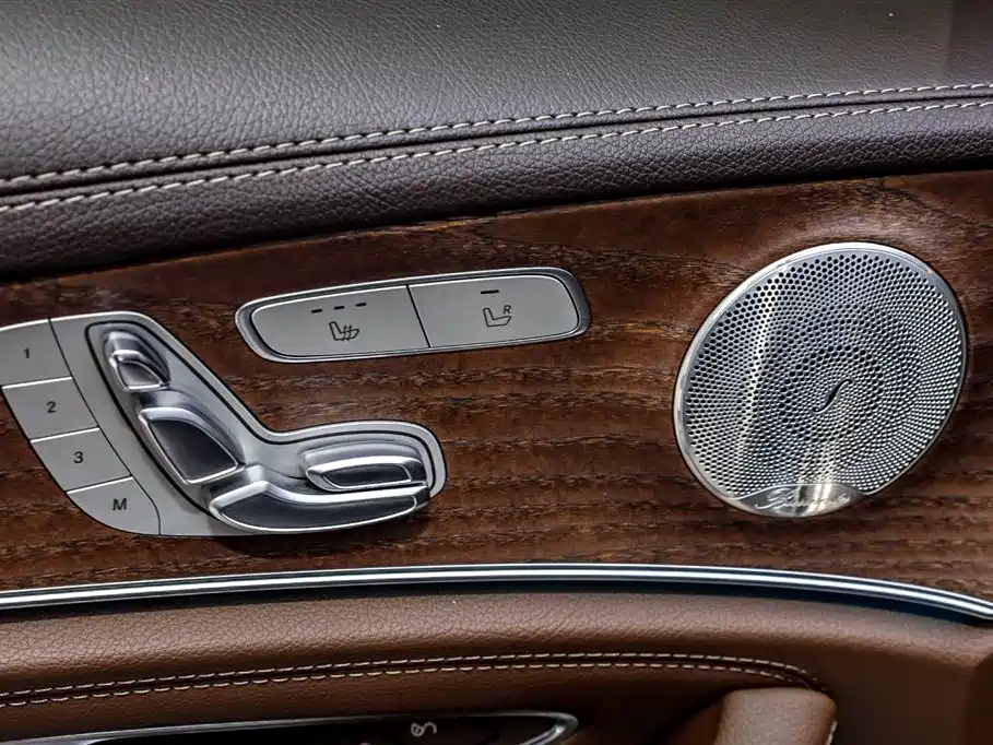 Mercedes-Benz E-Class 2021 — фото 12