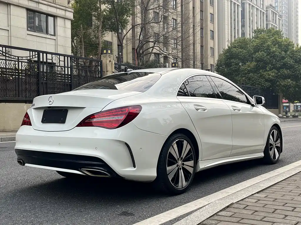 Mercedes-Benz CLA 2017