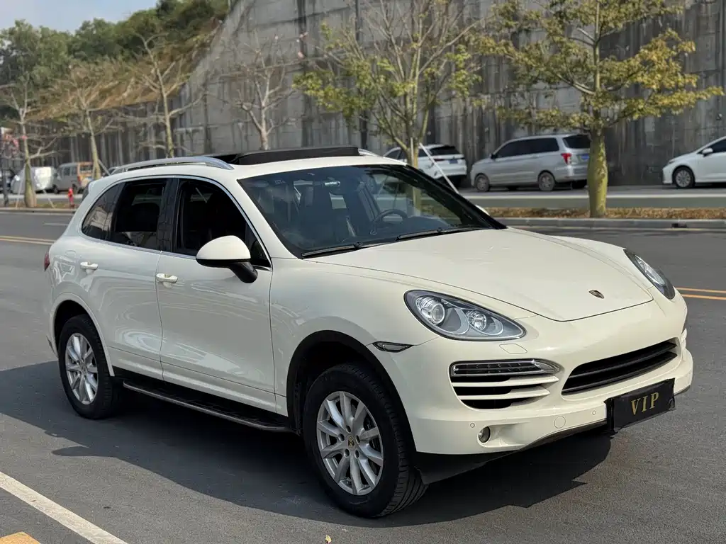 Porsche Cayenne 2012 — фото 13