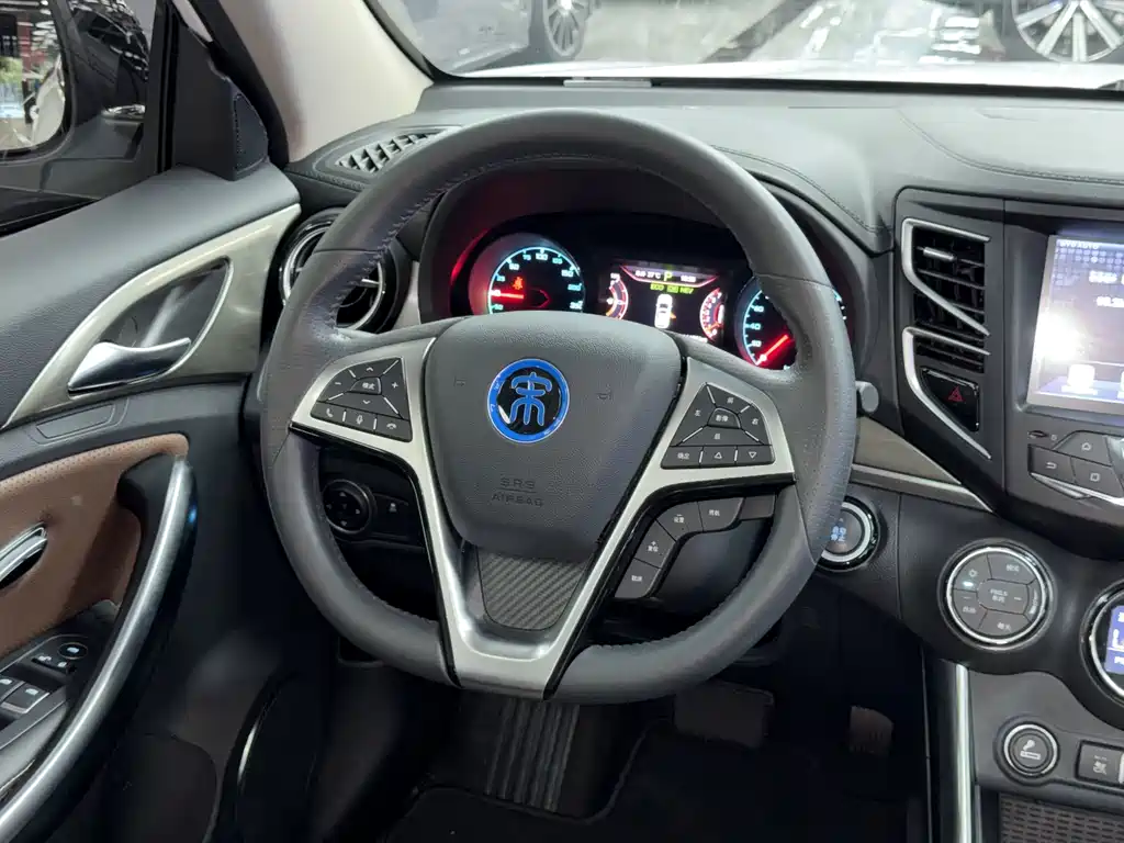 BYD Song New Energy 2018 — фото 12