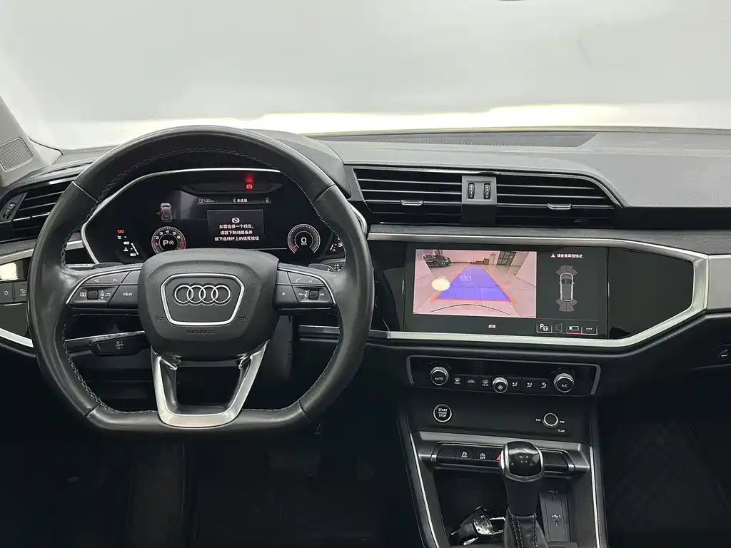 Audi Q3 2022 — фото 11
