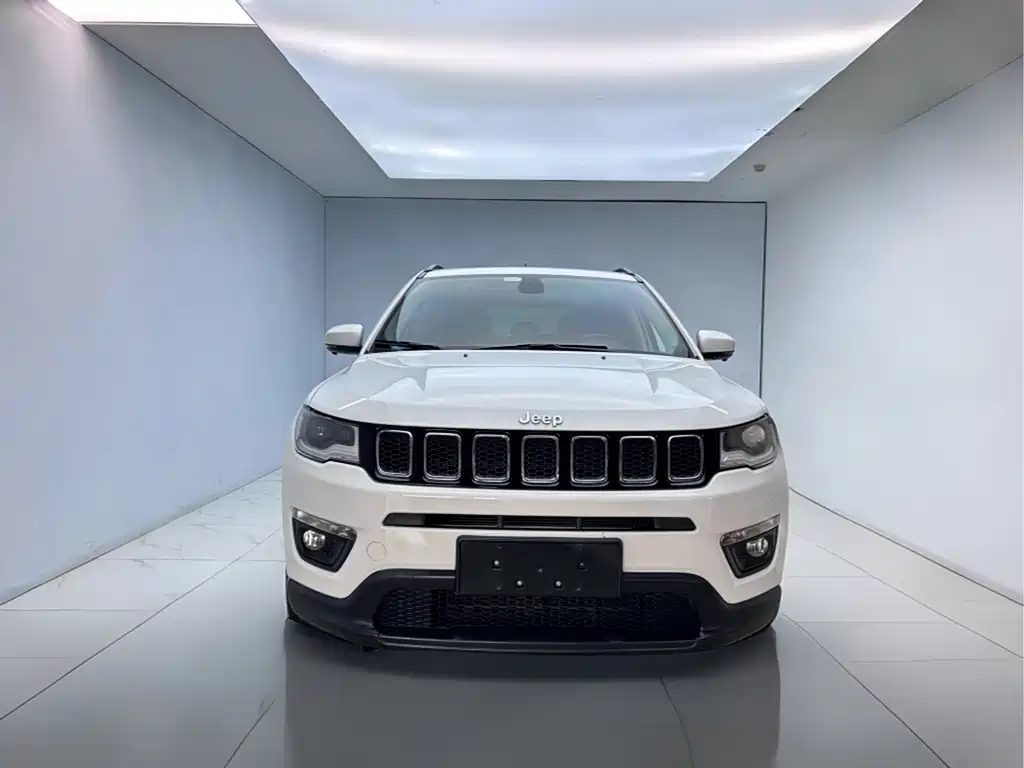Jeep Compass 2021 — фото 2