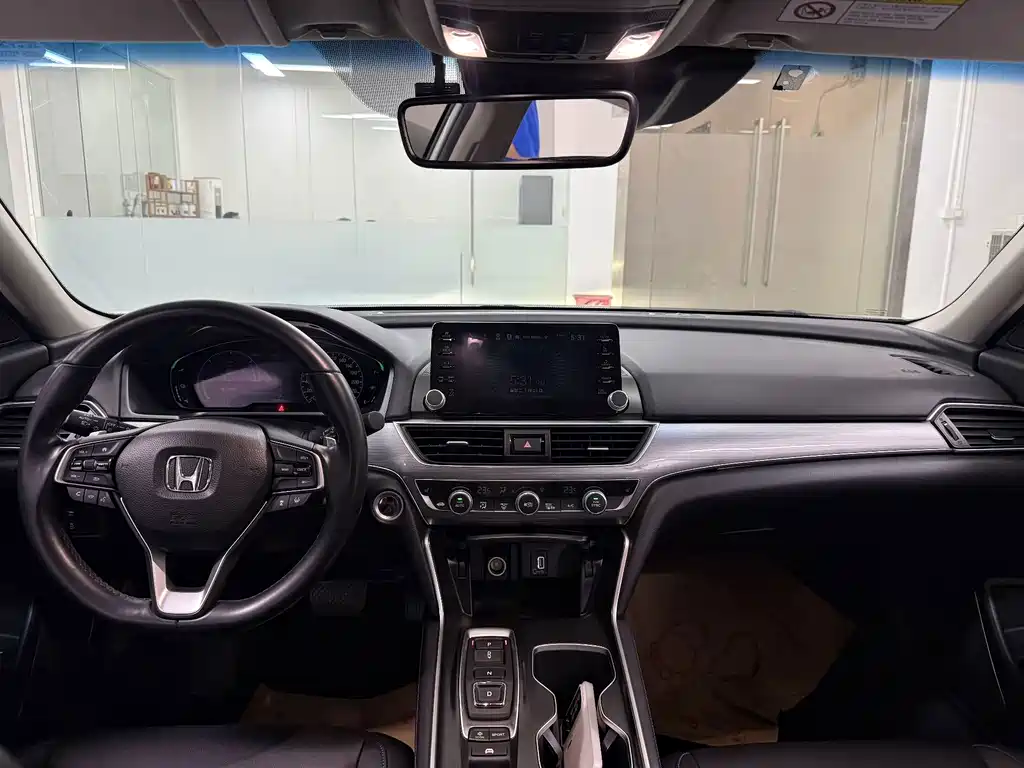 Honda Accord 2021 — фото 16