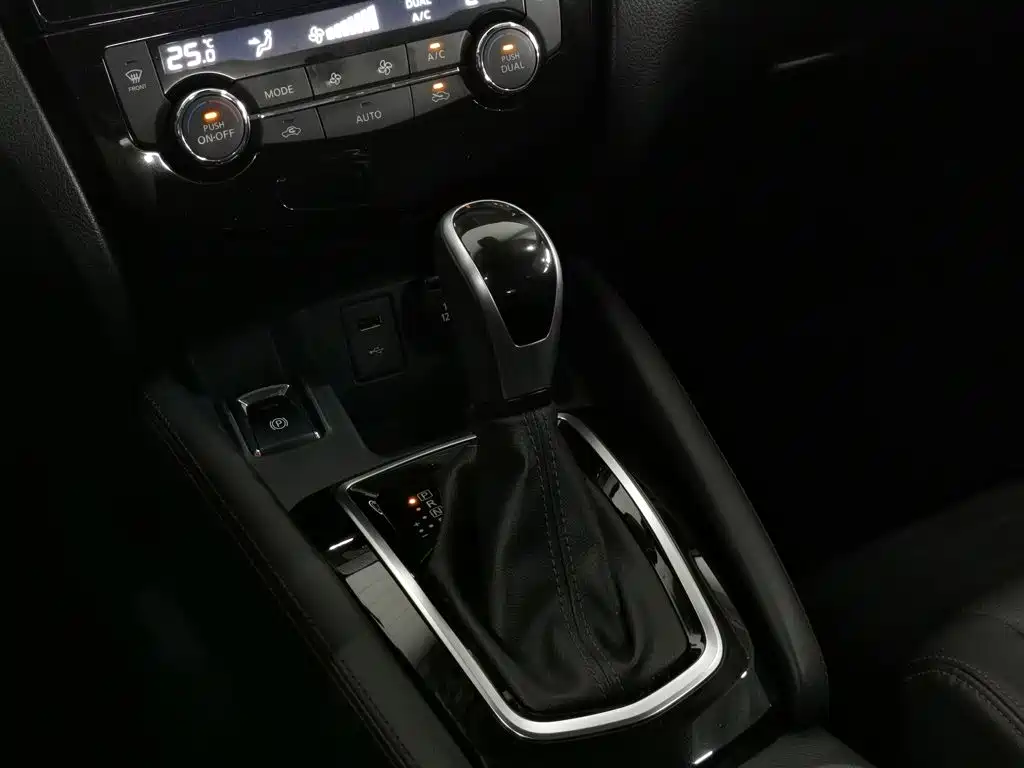 Nissan Qashqai 2023 — фото 13