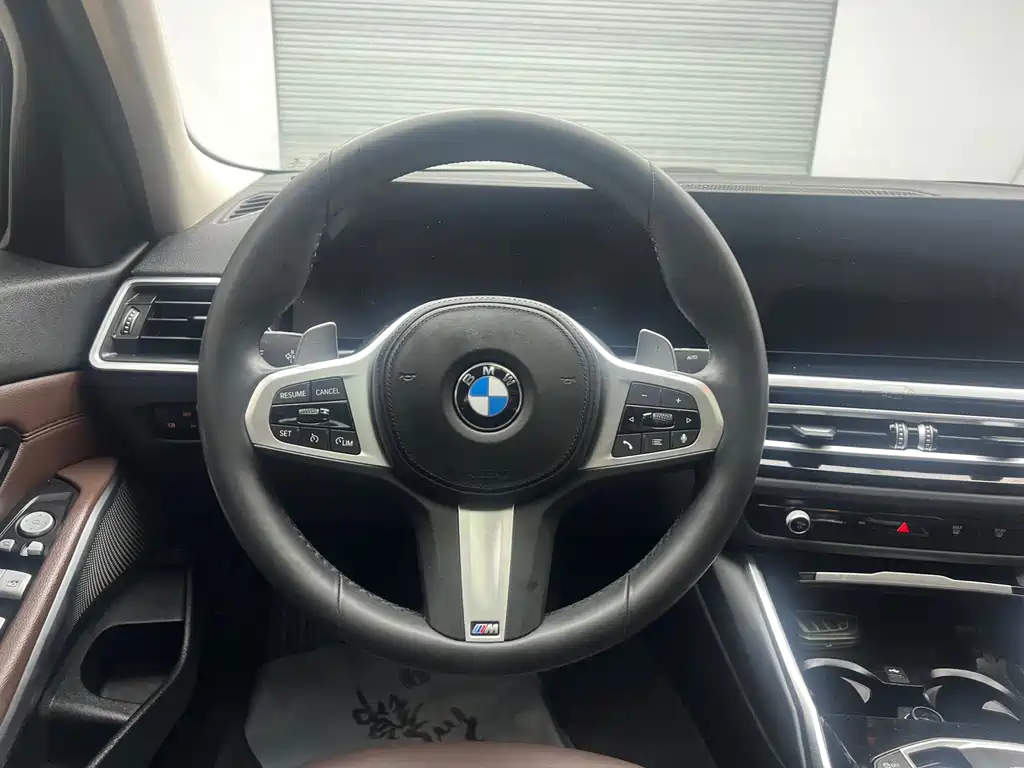 BMW 3 Series 2023 — фото 14