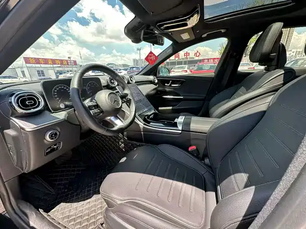 Mercedes-Benz C-Class 2023