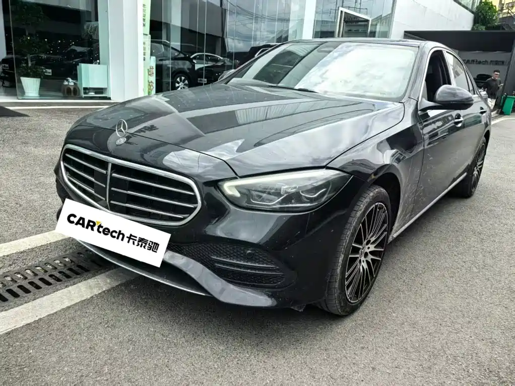 Mercedes-Benz C-Class 2024