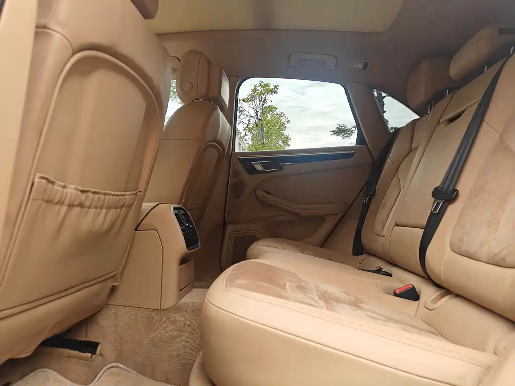 Porsche Macan 2015 — фото 17