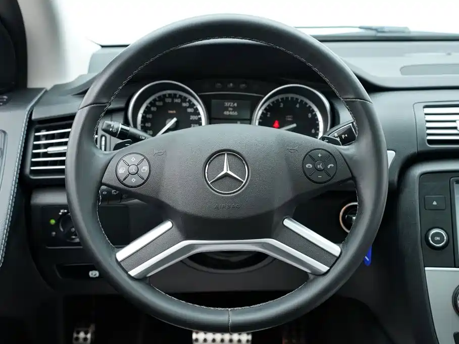 Mercedes-Benz R-Class 2015 — фото 22