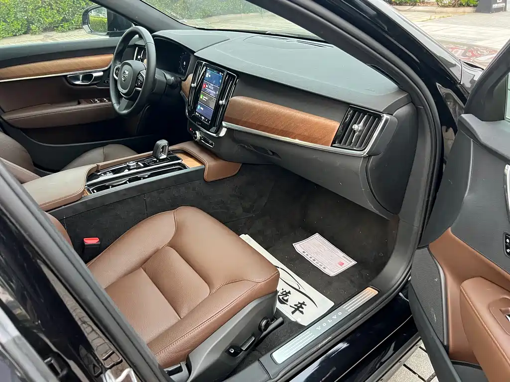 Volvo S90 2025 — фото 10