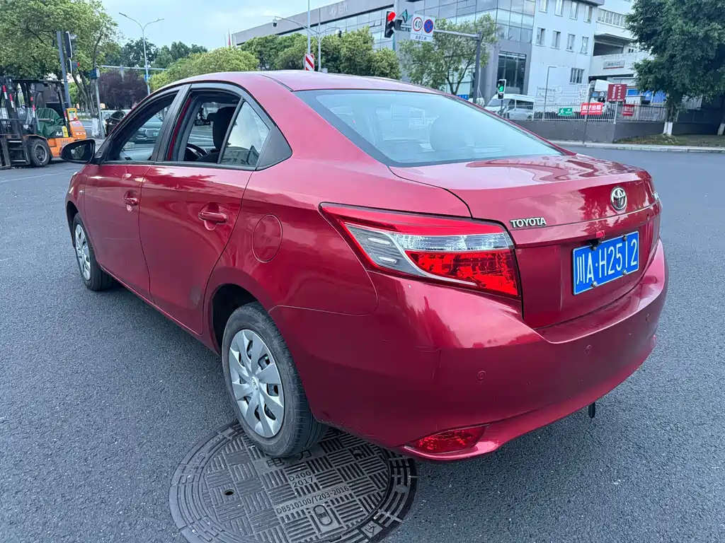 Toyota Vios 2016 — фото 5