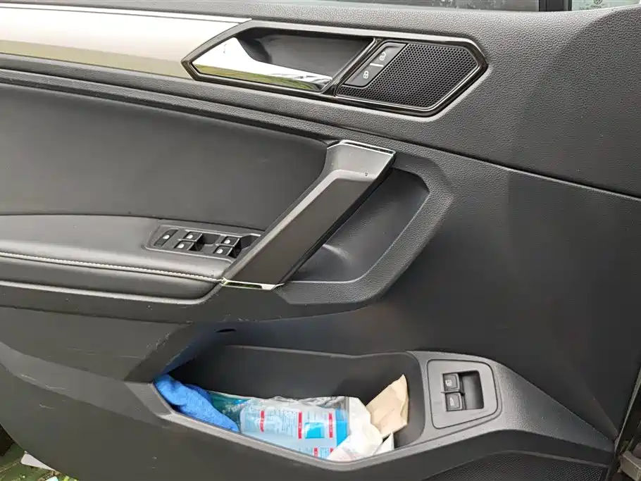 Volkswagen Tiguan L PHEV 2019 — фото 7
