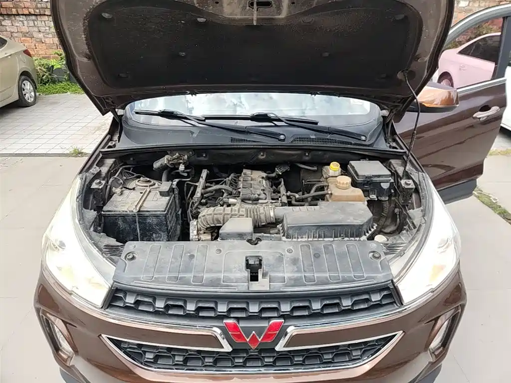 Wuling Hongguang S3 2018 — фото 20