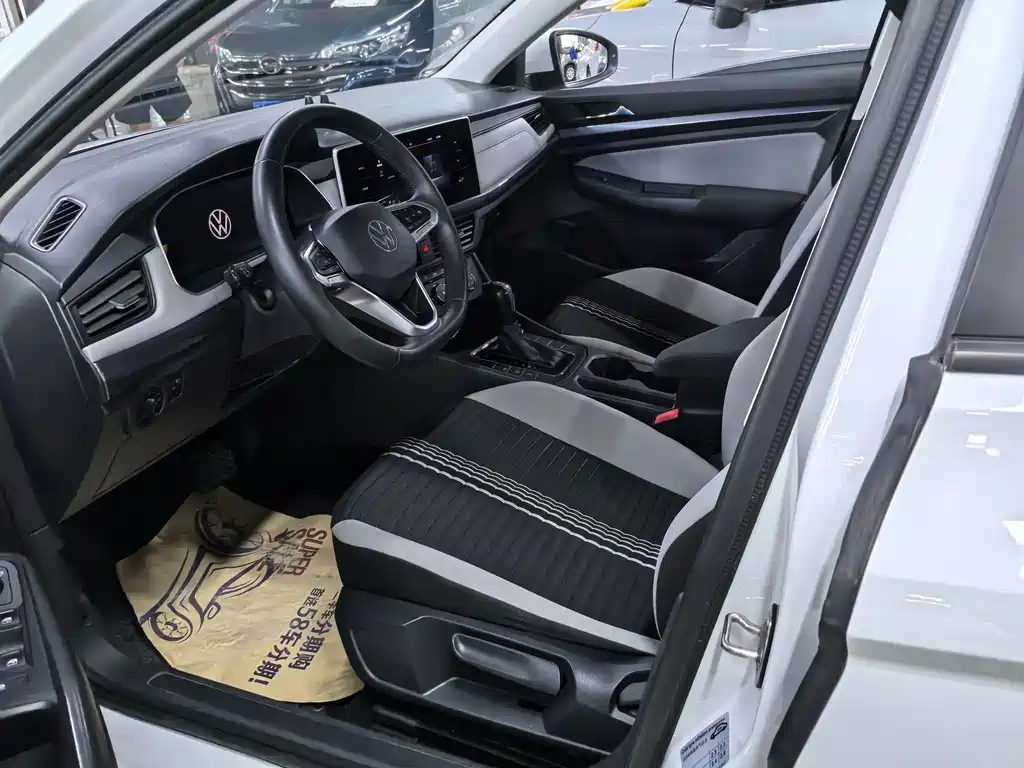 Volkswagen Bora 2024