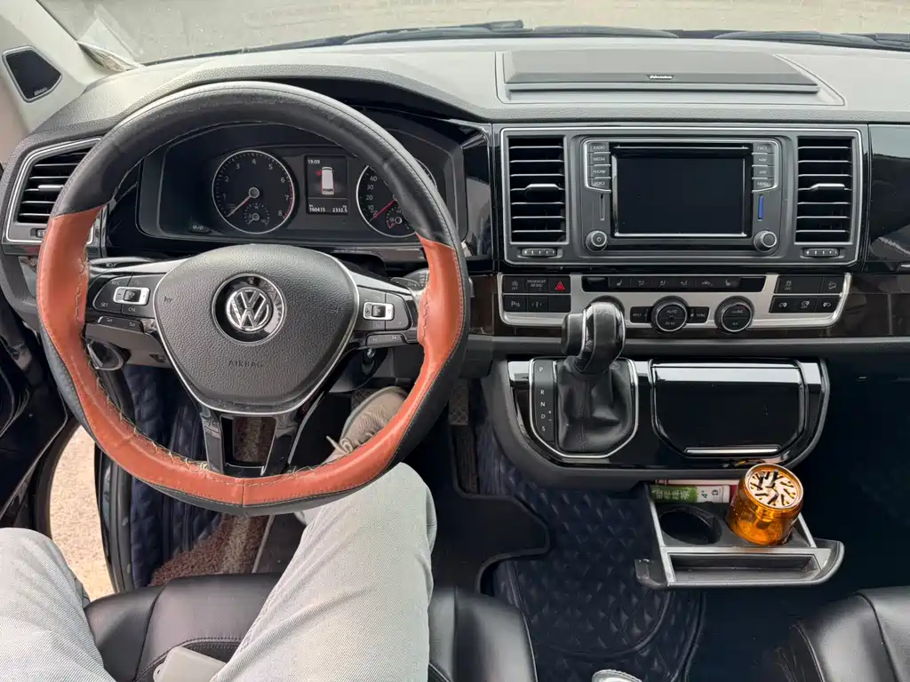 Volkswagen Multivan 2019 — фото 6
