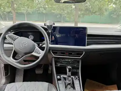 Volkswagen Sagitar 2023