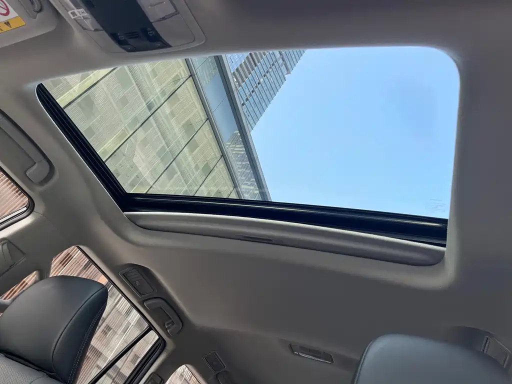Toyota Prado 2018 — фото 18