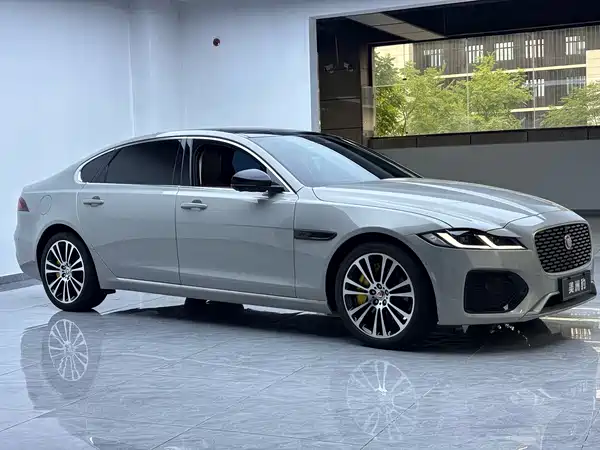 Jaguar XFL 2025