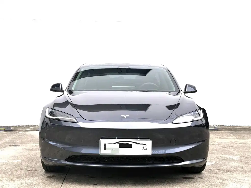 Tesla Model 3 2025 — фото 2